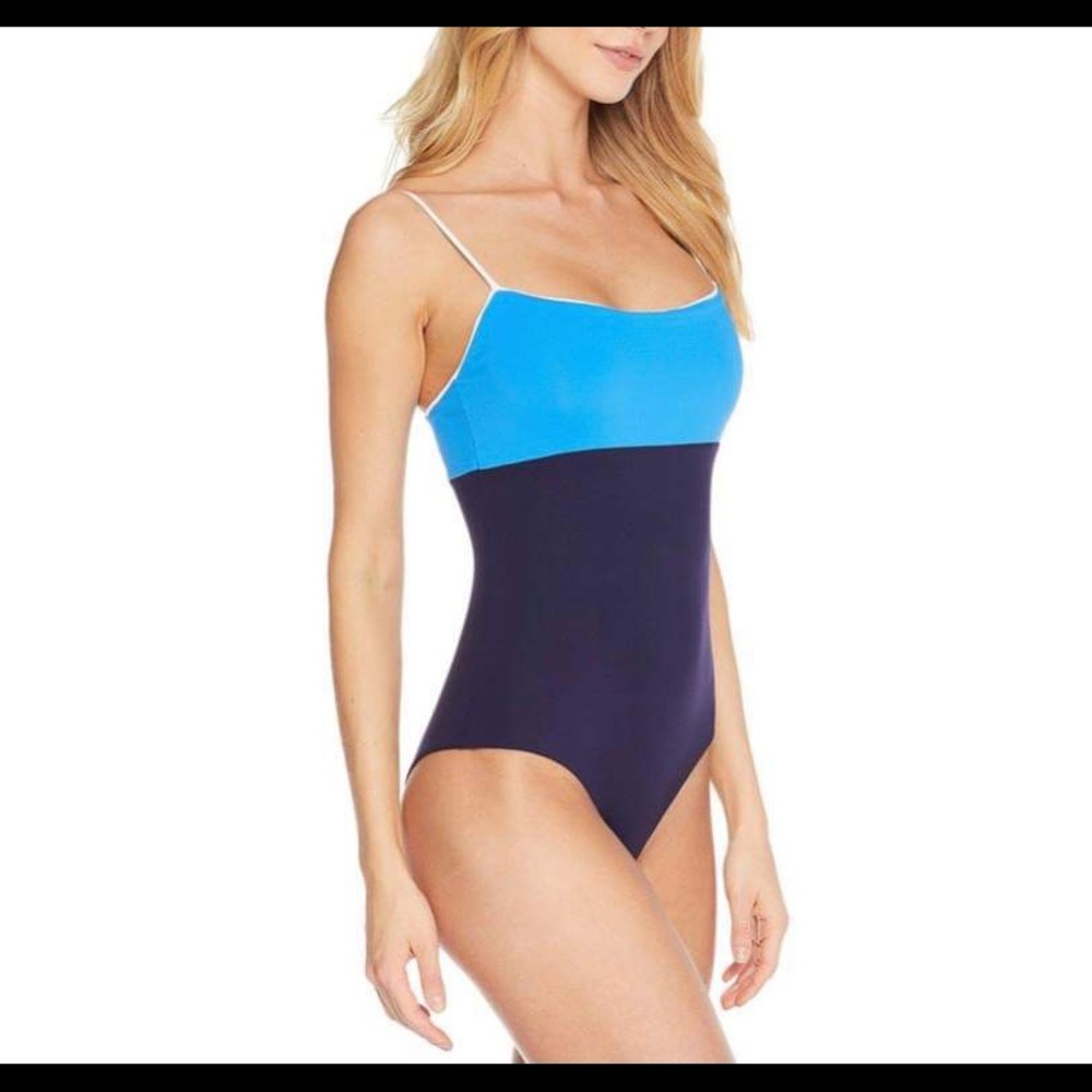 Tavik swimwear